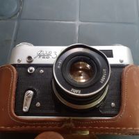 Стар механичен фотоапарат Фед 3, снимка 3 - Антикварни и старинни предмети - 45828157