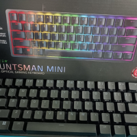 Геймърска клавиатура  RAZER HUNTSMAN MINI , снимка 1 - Клавиатури и мишки - 45057411