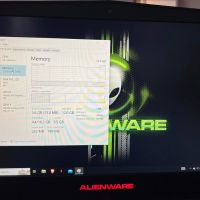 Лаптоп Dell Alienware  17.3", снимка 10 - Лаптопи за игри - 43596871