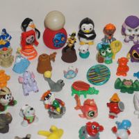 Голям Лот Играчки От Шоколадови Яйца Kinder И Други 1кг, снимка 2 - Колекции - 45701119