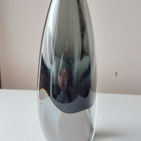 Стара авторска ваза от стъкло фирма Kosta Boda, снимка 4 - Вази - 44978274