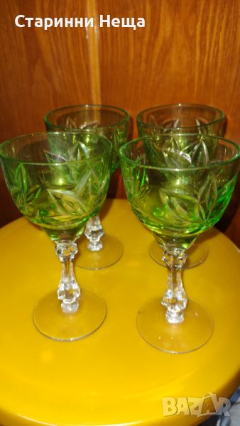 Ретро Винтидж стар цветен кристал кристални чаши за вино , снимка 1