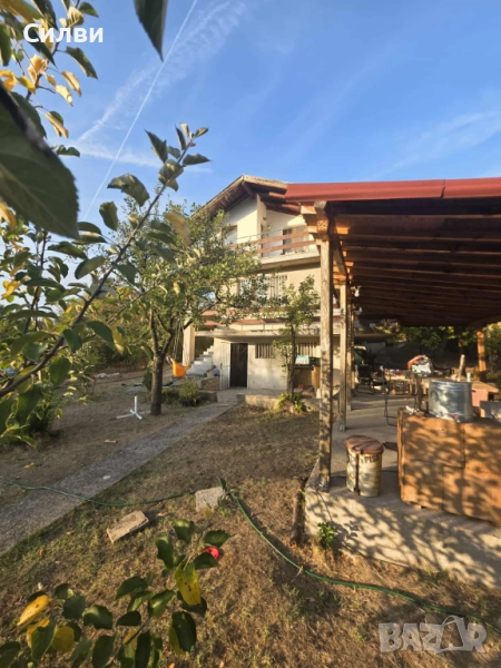 Къща в с.Нови хан, снимка 1