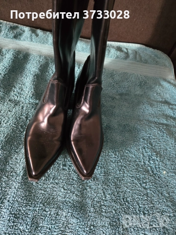 Ботуши , снимка 2 - Дамски ботуши - 51804045