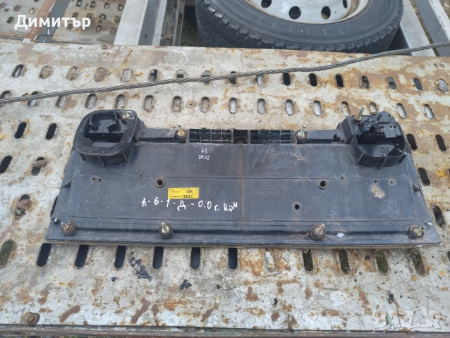 Бленда - Рамка Заден Номер За Ауди А6 Комби 2000г / Audi A6 Combi 2000y, снимка 2 - Части - 54214837