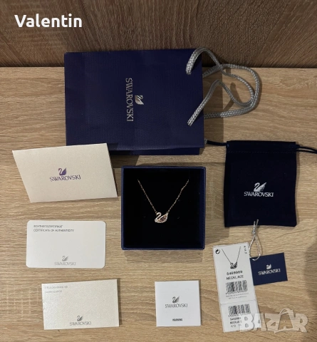 Колие Swarovski/rose gold , снимка 3 - Колиета, медальони, синджири - 53007898