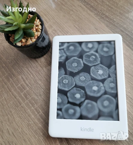 БЕЗПЛАТНА ДОСТАВКА Kindle 10th generation електронна книга / четец с подсветка, снимка 1