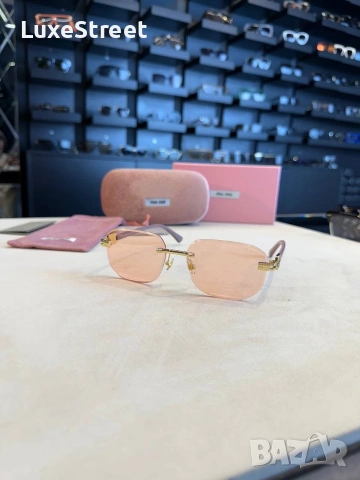 MIU MIU 🤍 Дамски Слънчеви Очила , снимка 11 - Слънчеви и диоптрични очила - 53468044