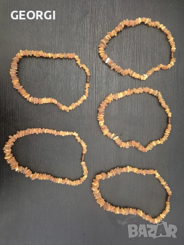 Гердани от естествен необработен кехлибар от Калининград