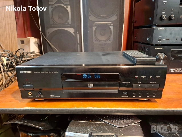 Продава се висок клас COMPACT DISC PLAYER Kenwood DP-7040. 
