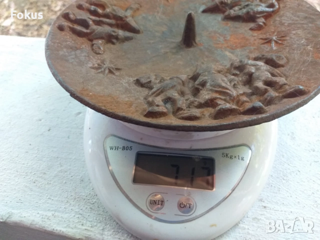 Прекрасен чугунен свещник чиния с орнаменти, снимка 6 - Антикварни и старинни предмети - 53461792