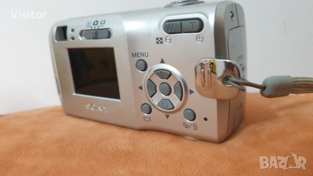 фотоапарат Sony Cyber-shot DSC-S40, снимка 5 - Фотоапарати - 51769173