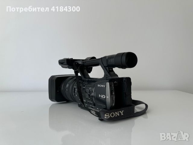 Професионална камера - Sony HDR-AX2000 1080p AVCHD Camcorder 20x Zoom, снимка 2 - Камери - 46768078