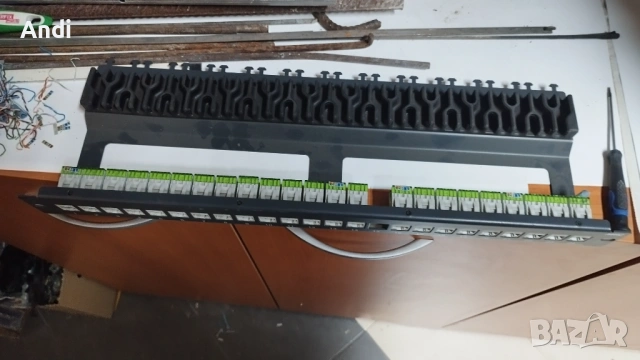 Пач панел 5е cat.  - 24 порта за рак - сърварен шкаф 1U MMC, снимка 11 - Суичове - 53298590