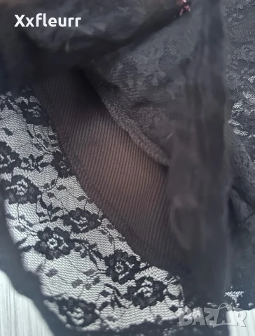 Дантелен клин с подплата , снимка 2 - Клинове - 51006122