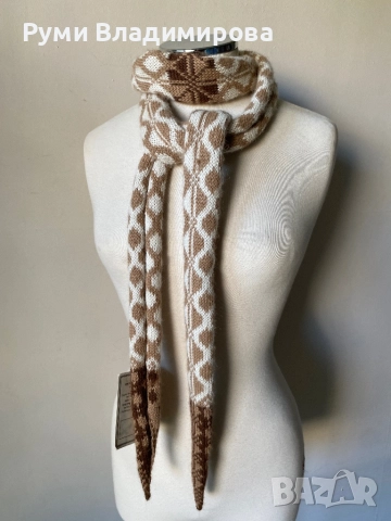 Бежов шал от 100 % alpaca, с етикет, снимка 4 - Шалове - 52813155