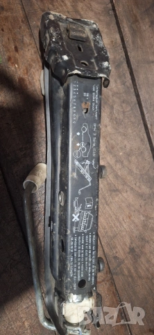 Оригинален крик за БМВ Е46