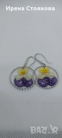 Обеци с естествен цвят на мини градинска теменужка. , снимка 5 - Обеци - 50995429