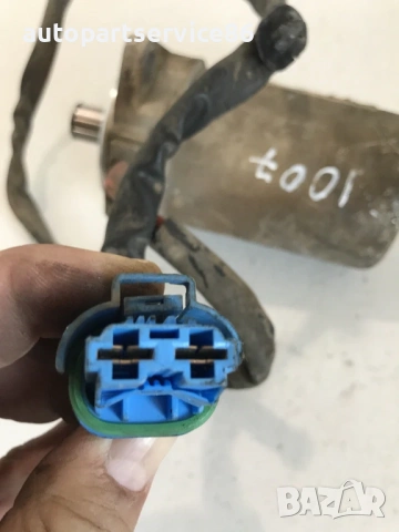 Мотор за рейка на волана ляво управление за Peugeot 1007 1.4 HDi (2006), снимка 2 - Части - 53560636