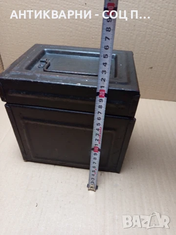 Стара Метална Военна Кутия., снимка 12 - Антикварни и старинни предмети - 51371002