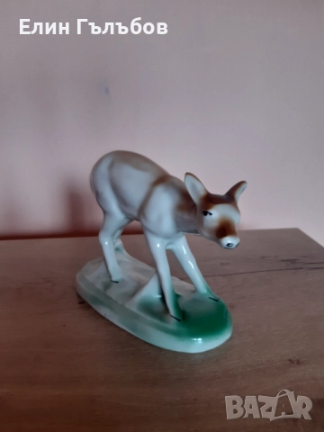 Порцеланова статуетка на сърничка ретро, Бг производство