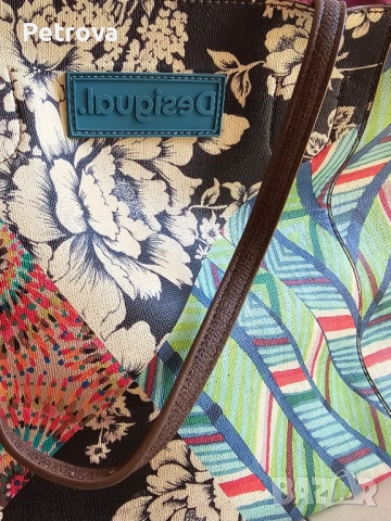 Продавам нова дамска чанта Desigual, снимка 6 - Чанти - 52114795