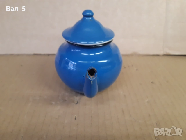 Красив стар малък емайлиран чайник, снимка 4 - Антикварни и старинни предмети - 53750591