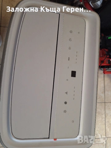 Мобилен Климатик Electrolux EXP26U558HW 9000BTU, снимка 2 - Климатици - 53605934