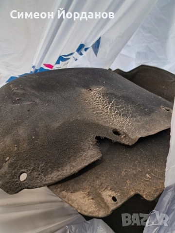 Продавам предни подкалници за Ауди А4 Б6 комби, снимка 2 - Аксесоари и консумативи - 53728916