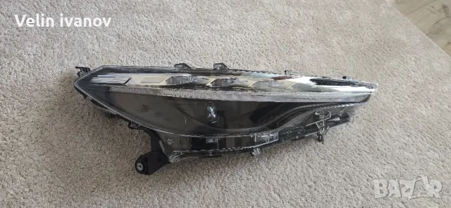 десен лед фар за тойота корола крос, снимка 2 - Части - 49915888