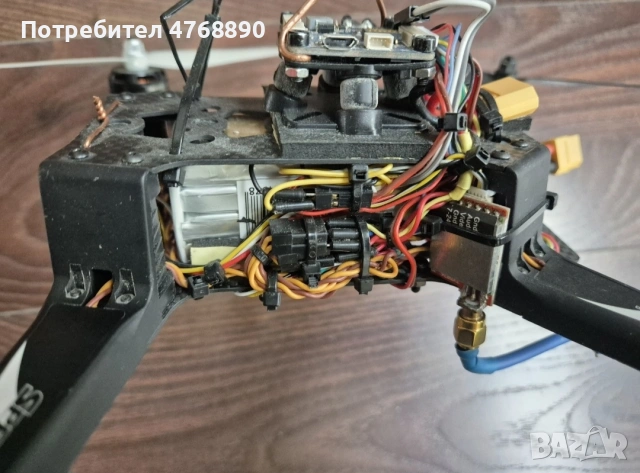 FPV дрон Spedix S250Q с очила и апаратура/дистанционно, снимка 4 - Дронове и аксесоари - 53875791