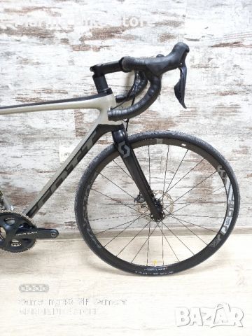 Карбонов шосеен велосипед Scott Addict RC 15 Ultegra DI2 Disc Fulcrum , снимка 5 - Велосипеди - 41647942