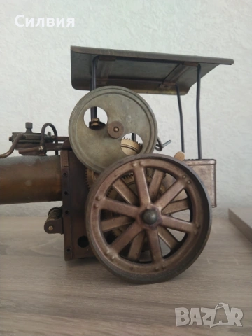 Ретро парен трактор , снимка 2 - Антикварни и старинни предмети - 53073825