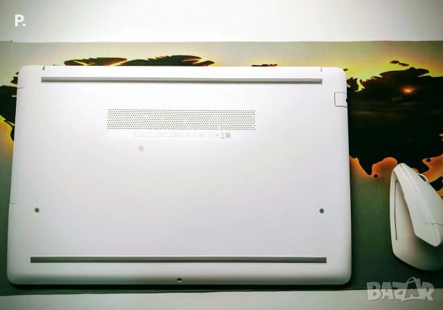 Бял лаптоп HP, с чанта, отличен! , снимка 2 - Лаптопи за дома - 53928292