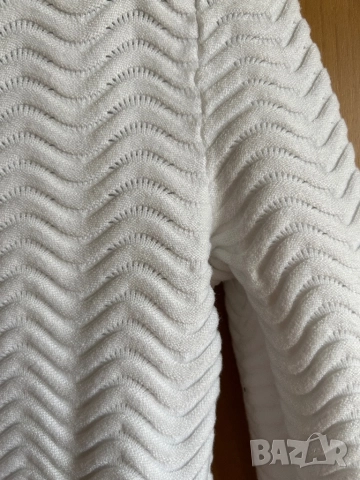 Пуловер Мохито, снимка 3 - Блузи с дълъг ръкав и пуловери - 52512073