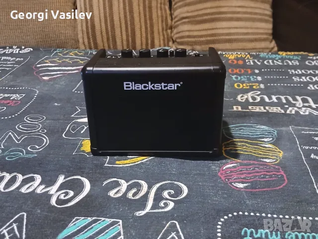 Мини комбо усилвател (кубе) Blackstar Fly 3 Mini за китара, на батерии, снимка 1 - Китари - 48380849