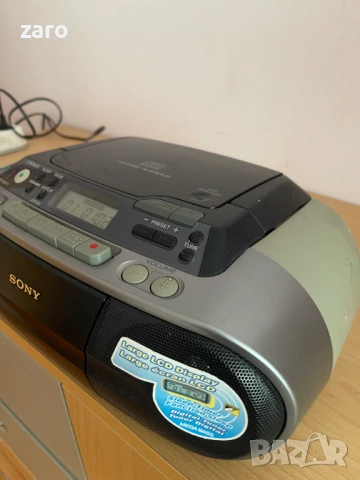Радиокасетофон с CD SONY, снимка 3 - Радиокасетофони, транзистори - 53201147