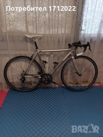 Шосеен велосипед Cannondale r 700 Campagnolo