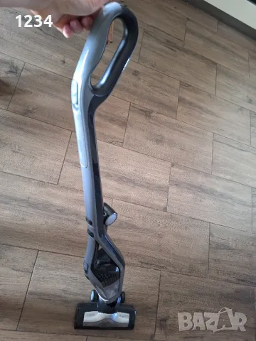 Безкабелна прахосмукачка Rowenta, снимка 2 - Прахосмукачки - 49993308