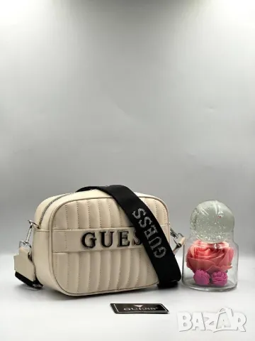 чанти guess , снимка 3 - Чанти - 49251058