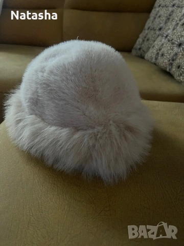Дамска шапка с пух, снимка 4 - Шапки - 53418510