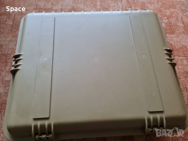 Нов здрав военен куфар, снимка 1 - Куфари с инструменти - 45768399