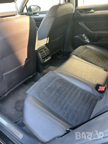 VW Passat B8 2.0 TDI 150 к.с. DSG – Пълни екстри | Сервизна история | Гараж, снимка 10 - Автомобили и джипове - 54242016