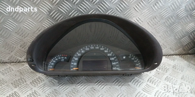 Километраж Mercedes C-Class W203 2001г.	