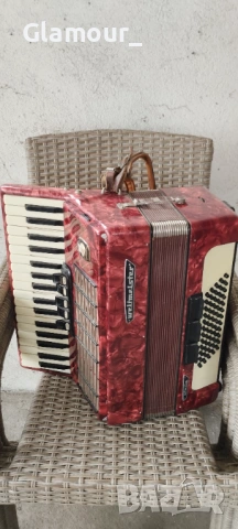 Акордеон  Veltmajster Stela 60 баса