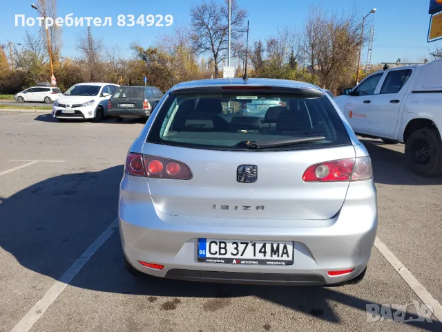 Seat Ibiza 1.4 фабрична газ, снимка 12 - Автомобили и джипове - 47884725