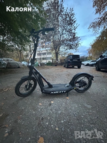 BMW Motorrad X2City - премиум електрически скутер.