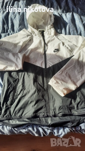 Ветровка.  NIKE