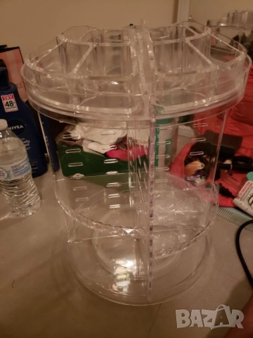 Въртящ се органайзер