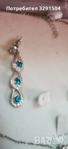 Комплект колие и обеци, снимка 3 - Колиета, медальони, синджири - 53865254